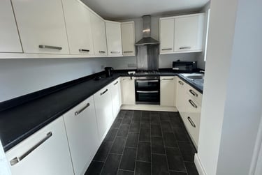 6 bed house, North Road East, North Hill, Plymouth, PL46AN - Image 11